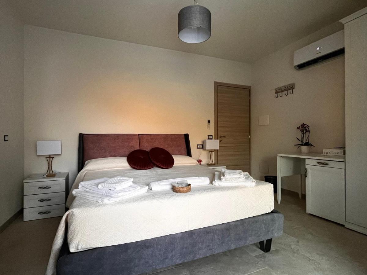 Lamefata Hotell San Teodoro  Exteriör bild