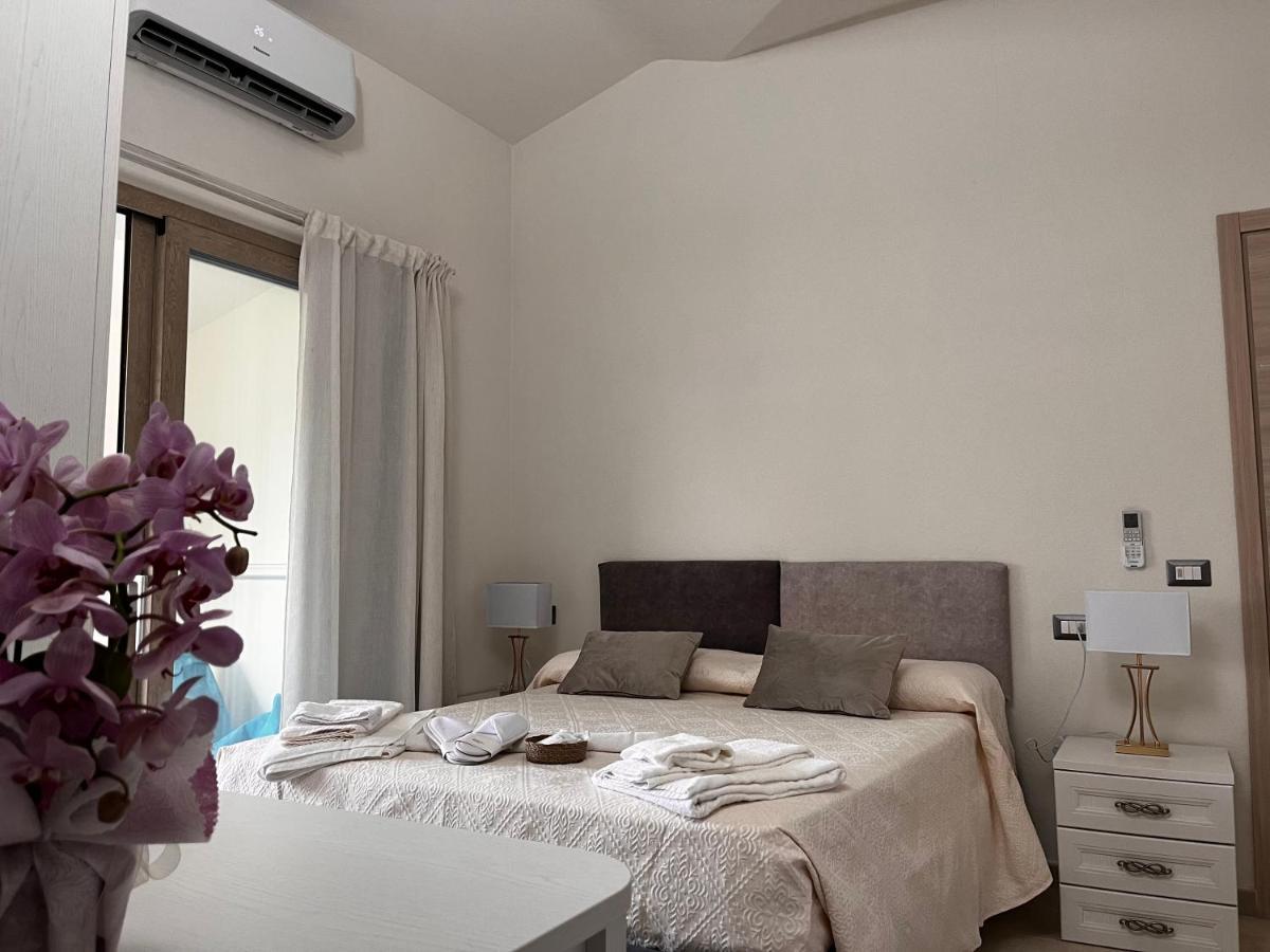 Lamefata Hotell San Teodoro  Exteriör bild