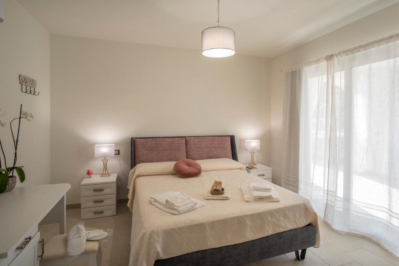 Lamefata Hotell San Teodoro  Exteriör bild