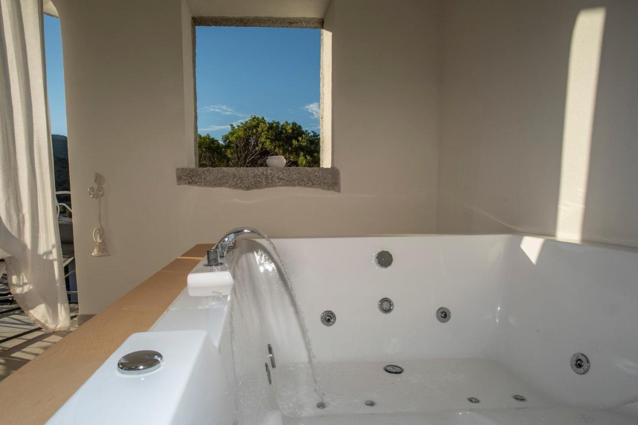 Lamefata Hotell San Teodoro  Exteriör bild